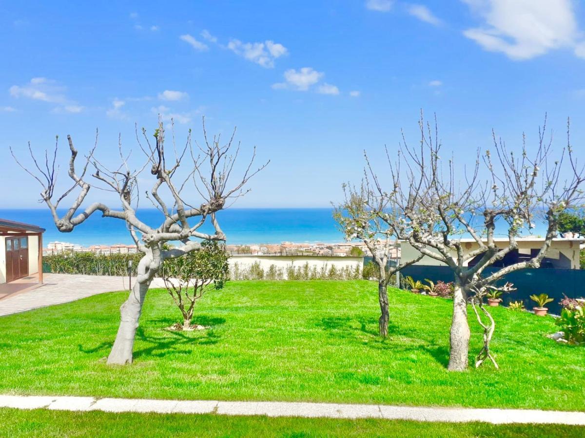 Casa Vacanze Con Vista Mare E Giardino - Amanecer Marzocca di Senigallia Buitenkant foto