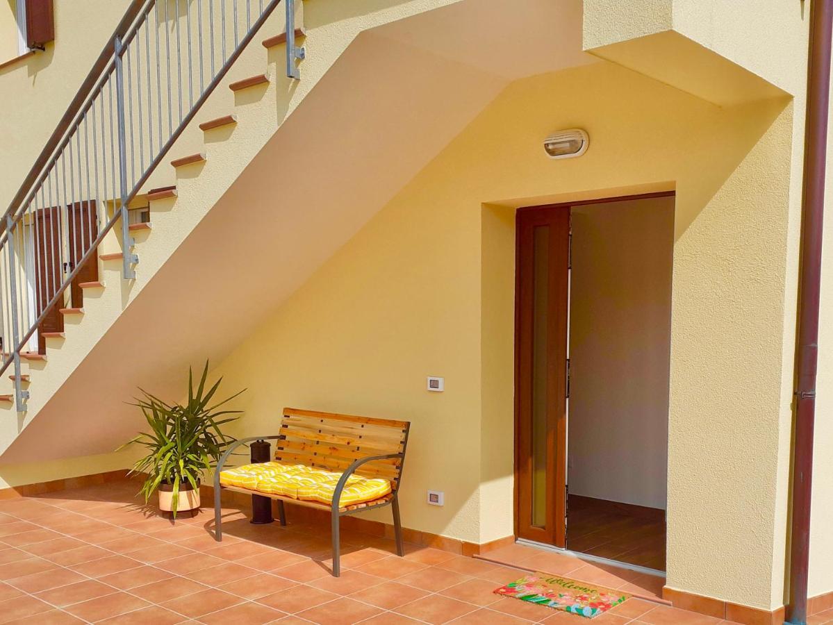 Casa Vacanze Con Vista Mare E Giardino - Amanecer Marzocca di Senigallia Buitenkant foto